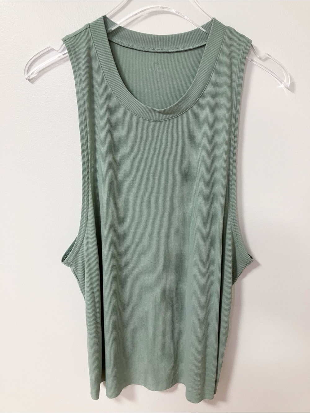 Alo Yoga | Green Ribbed Tank Top L Athletic Casual Minimalist Neutral Workout